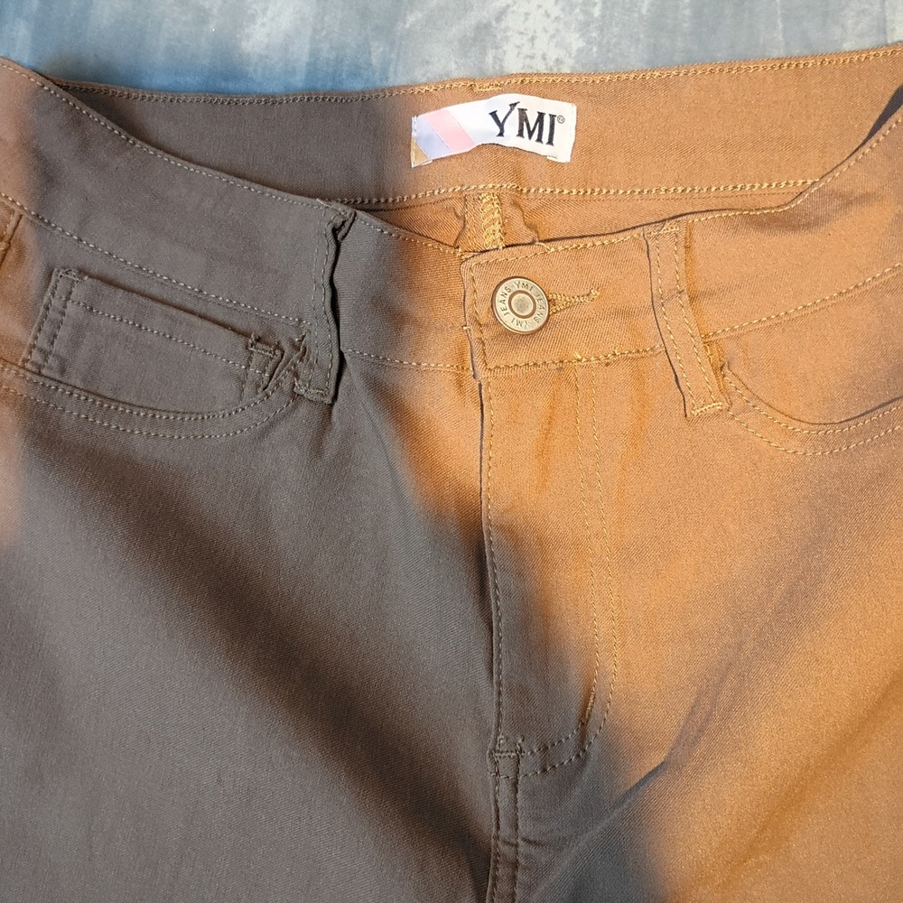 YMI Women High Rise Flare Jeans Tan Brown Wide Leg Retro Style Pants NWT - Picture 2 of 6